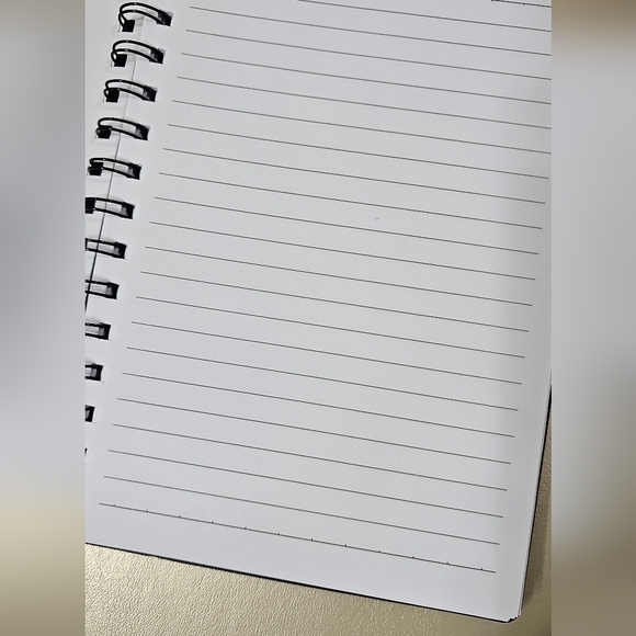 Wolf Canada Hologram 3D Spiral Notebook: Animals, Wolves. - Picture 4 of 4